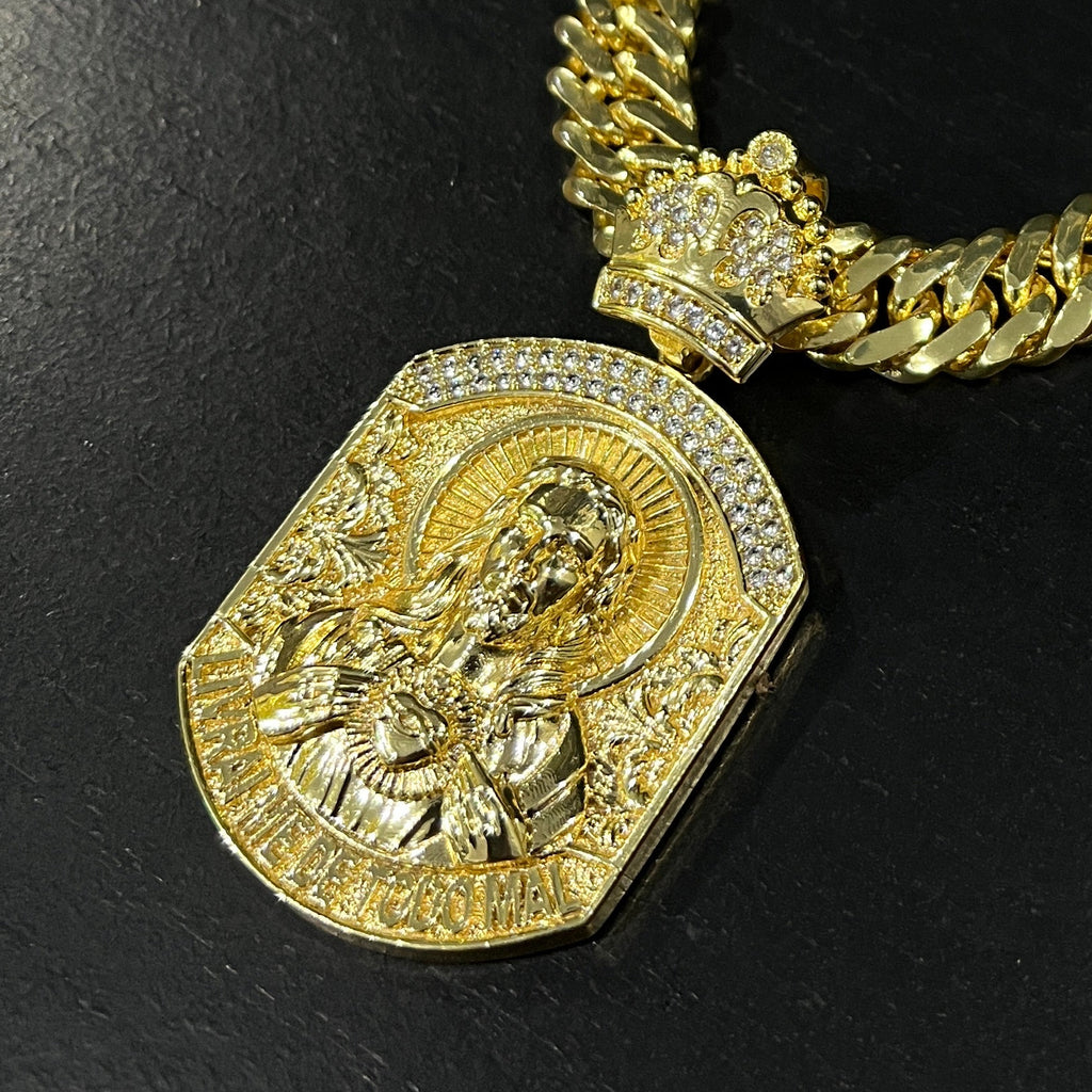 Pingente Jesus Livrai Me De Todo Mal banhado a Ouro 18k
