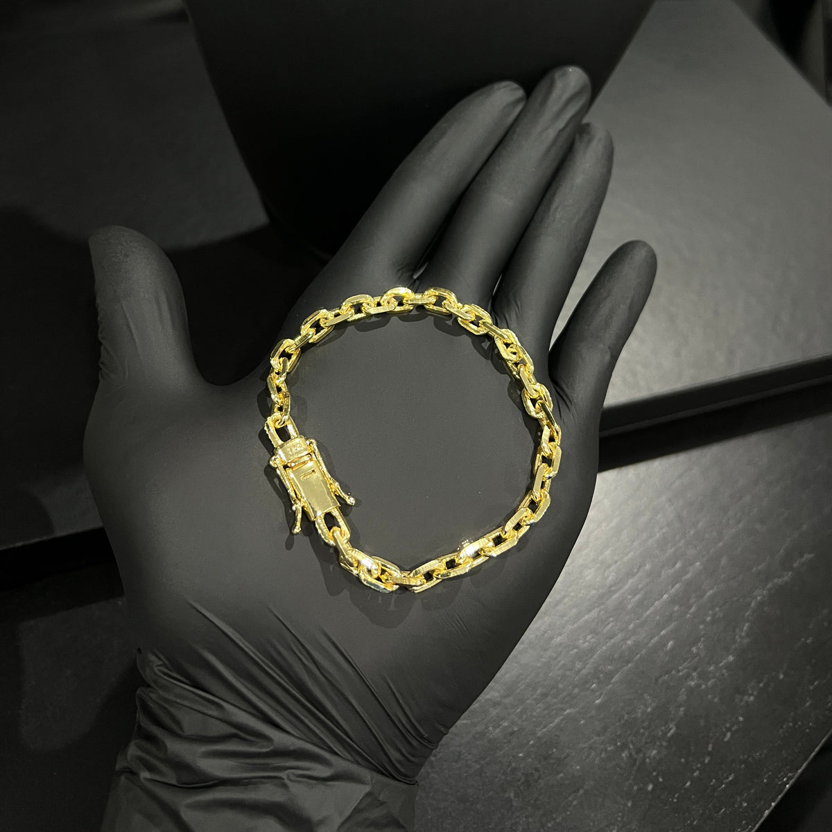 Pulseira Cadeado 6mm banhado a ouro 18k