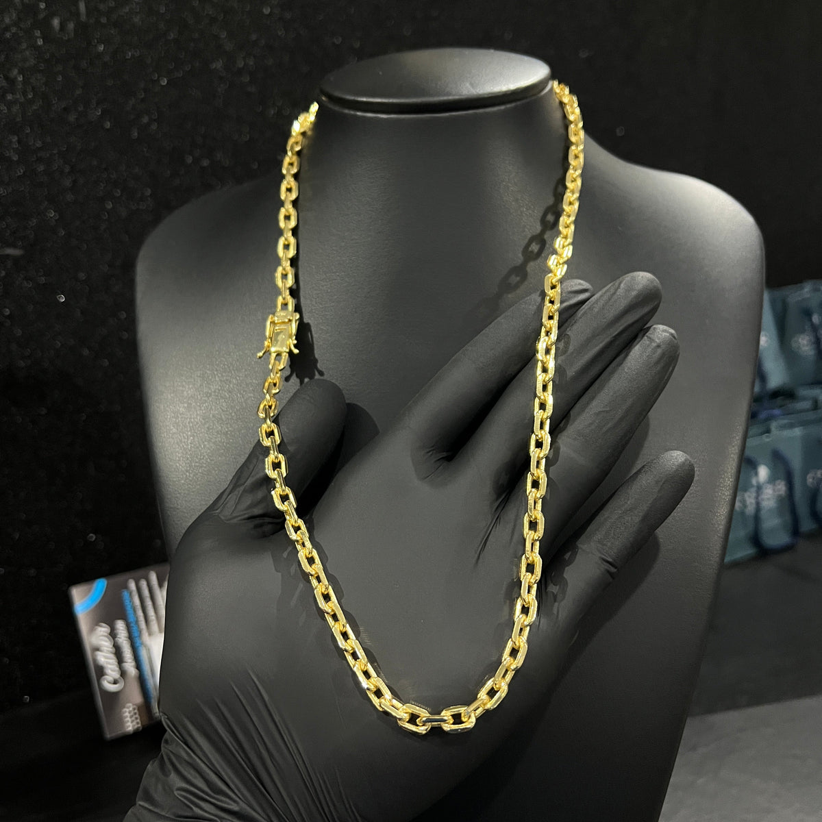 Corrente Cadeado 6mm banhado a ouro 18k