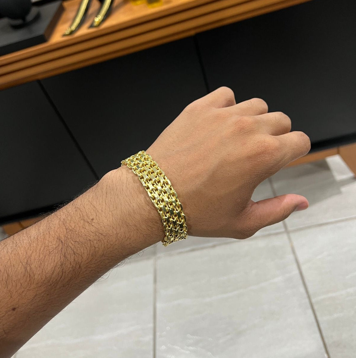 Pulseira Esteira 16mm banhado a ouro 18k