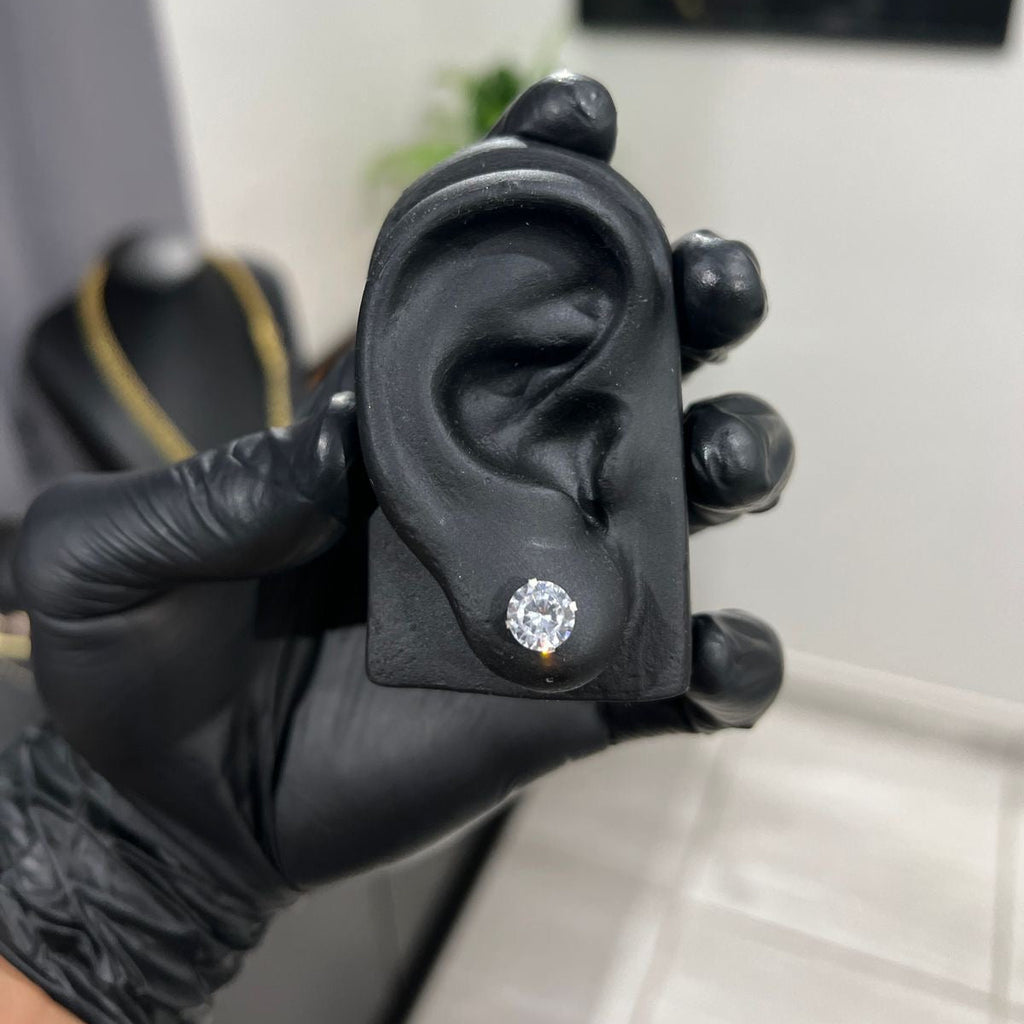 Brinco Redondo 8mm Zircônia banhado a ouro 18k