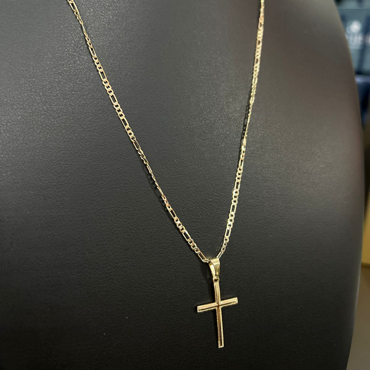 Corrente e Pulseira 3x1 2mm + Ping Cruz Detalhada Banhado a Ouro 18k
