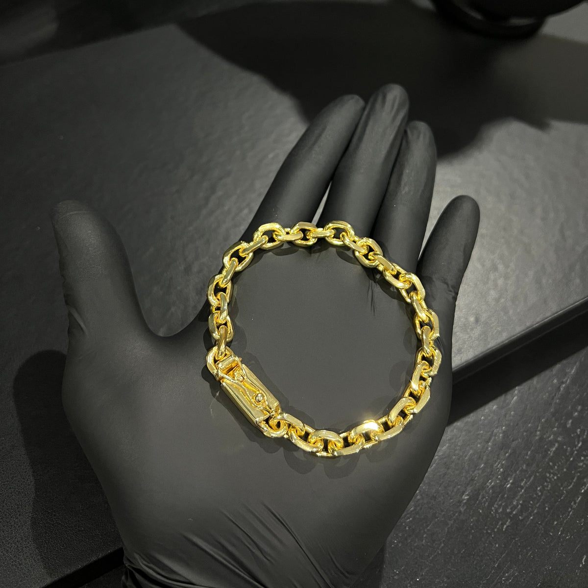 Pulseira Cadeado 8mm banhado a ouro 18k