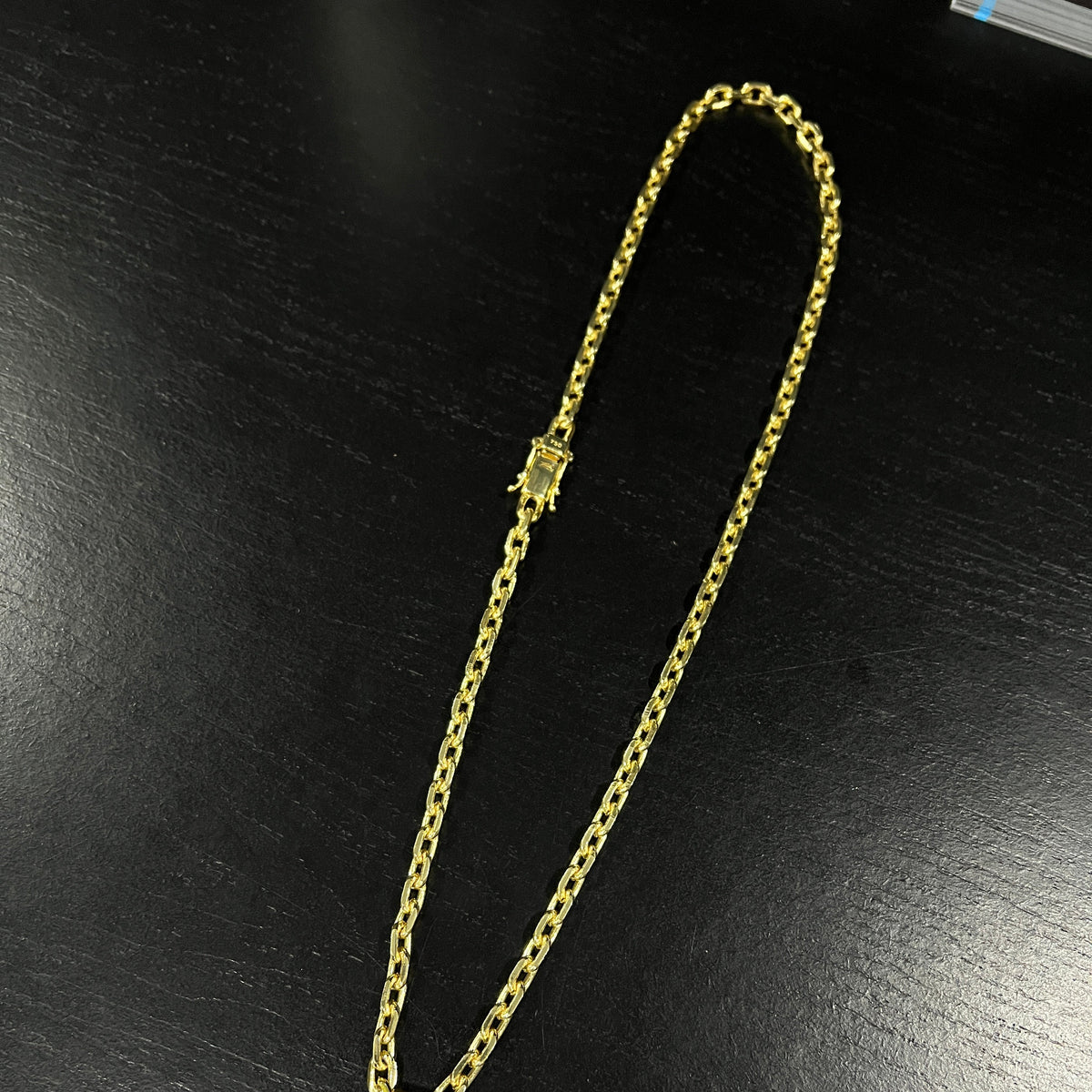 Corrente Cadeado 6mm banhado a ouro 18k