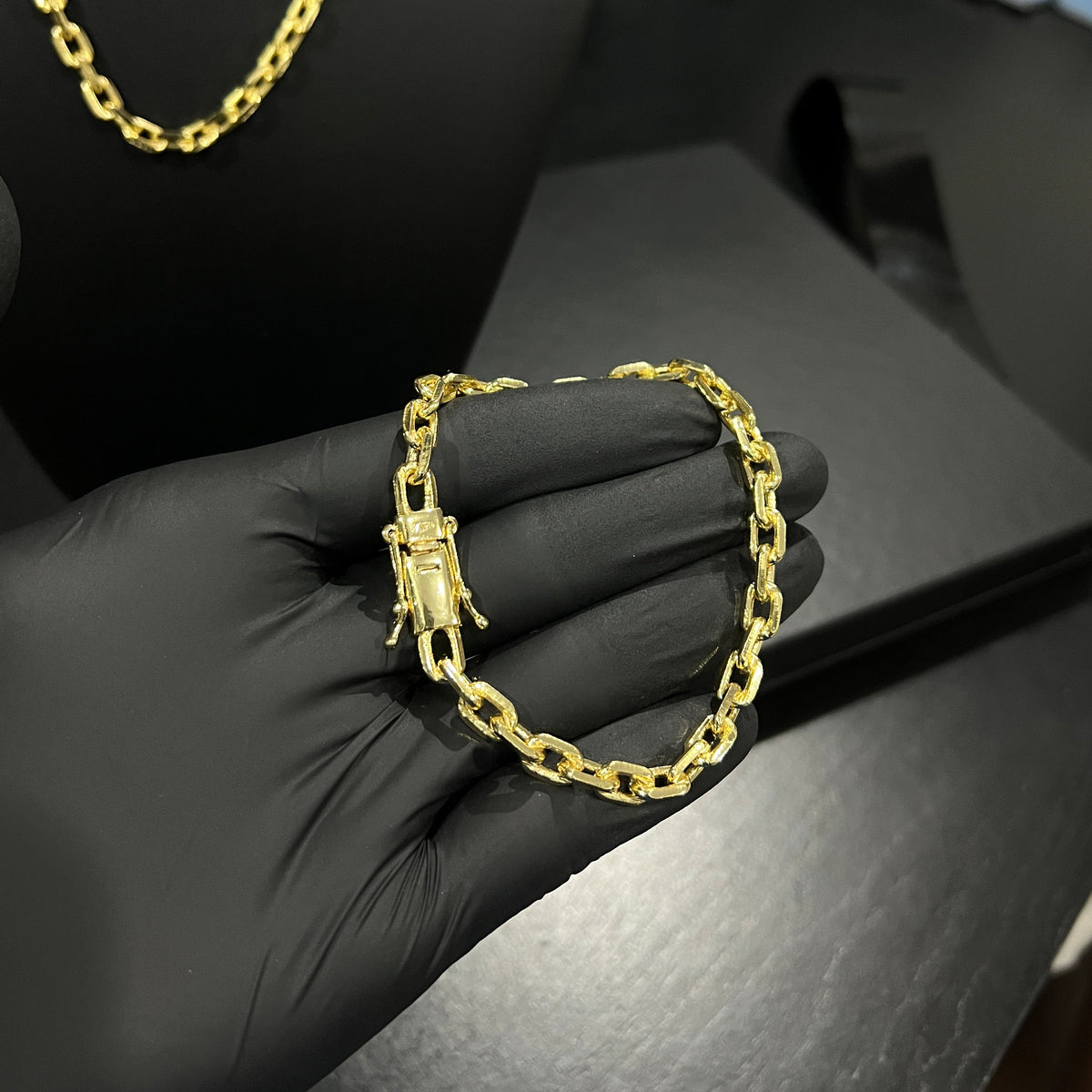 Pulseira Cadeado 6mm banhado a ouro 18k