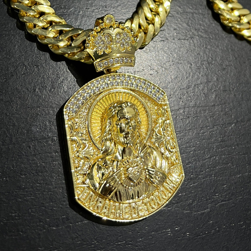 Pingente Jesus Livrai Me De Todo Mal banhado a Ouro 18k