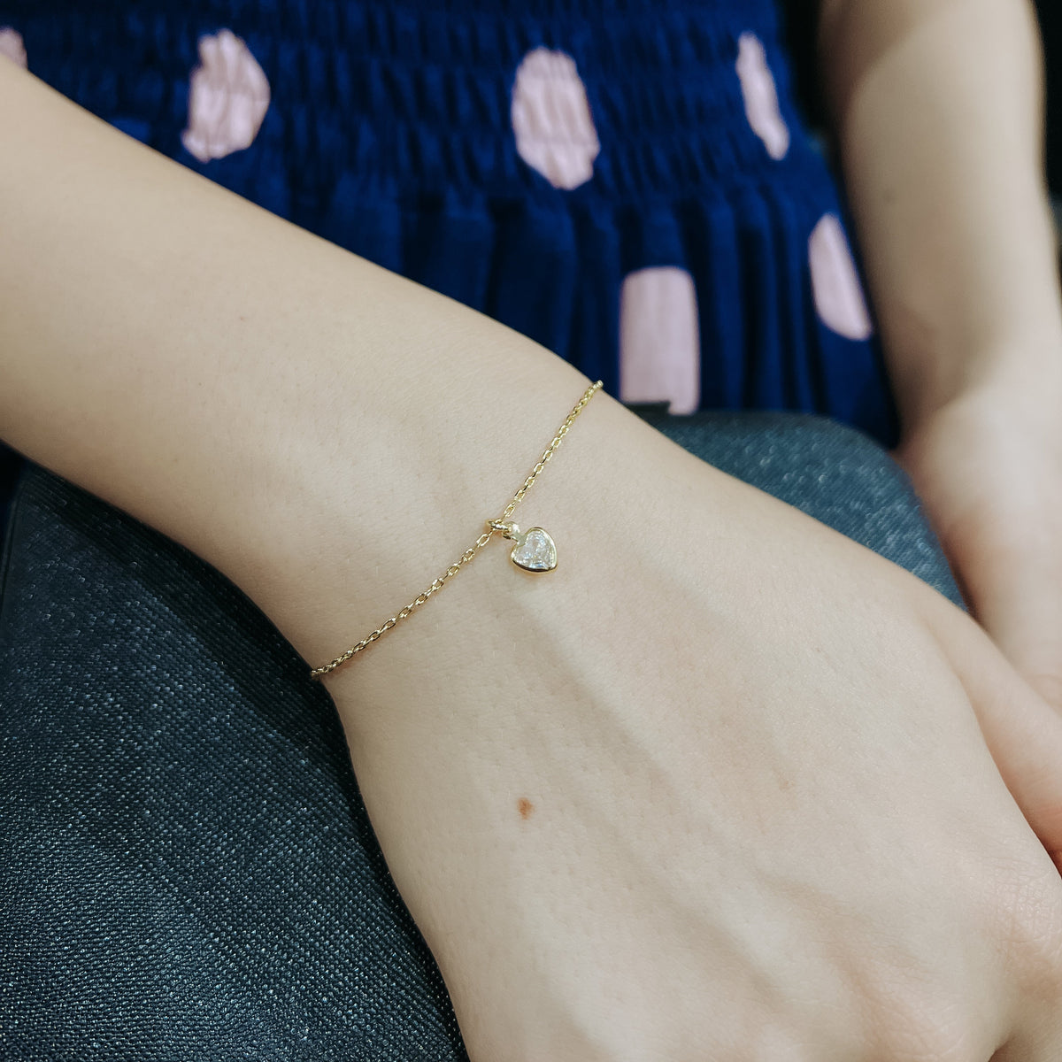 Pulseira Feminino Cadeado 1,2mm Pingente Coração banhado a ouro 18k