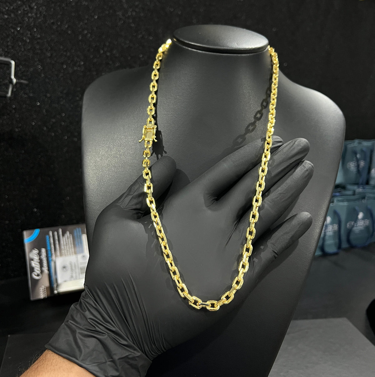 Corrente Cadeado 6mm banhado a ouro 18k