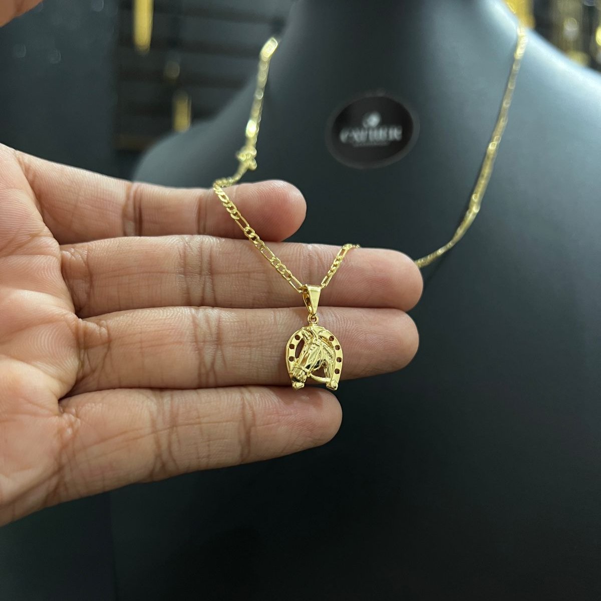 Corrente 3x1 2mm + Ping Ferradura Cavalo Banhado a Ouro 18k