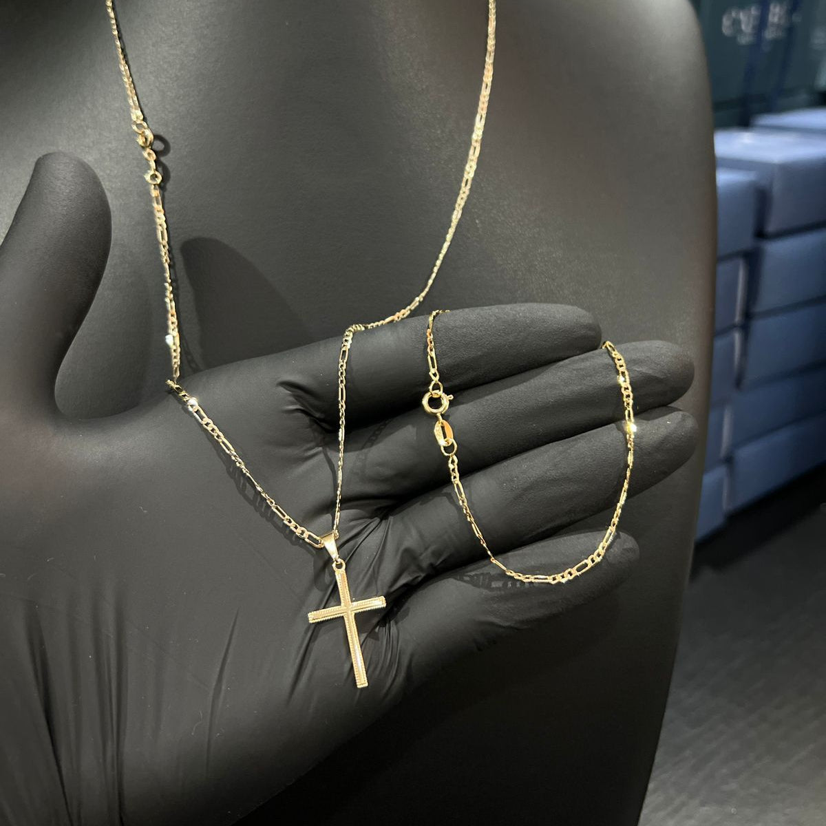 Corrente e Pulseira 3x1 2mm + Ping Cruz Detalhada Banhado a Ouro 18k